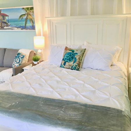 Coastal Studio Escape! North North Naples المظهر الخارجي الصورة