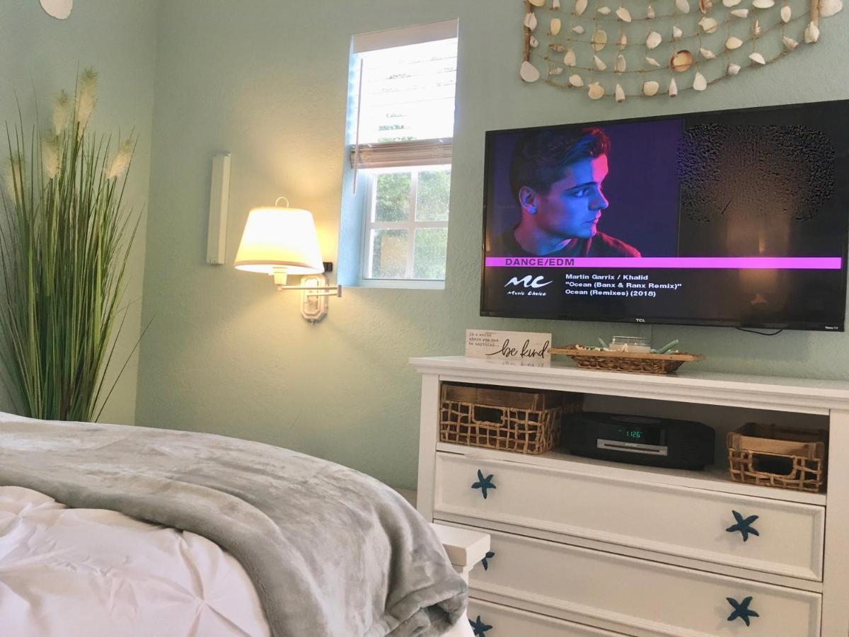 Coastal Studio Escape! North North Naples المظهر الخارجي الصورة